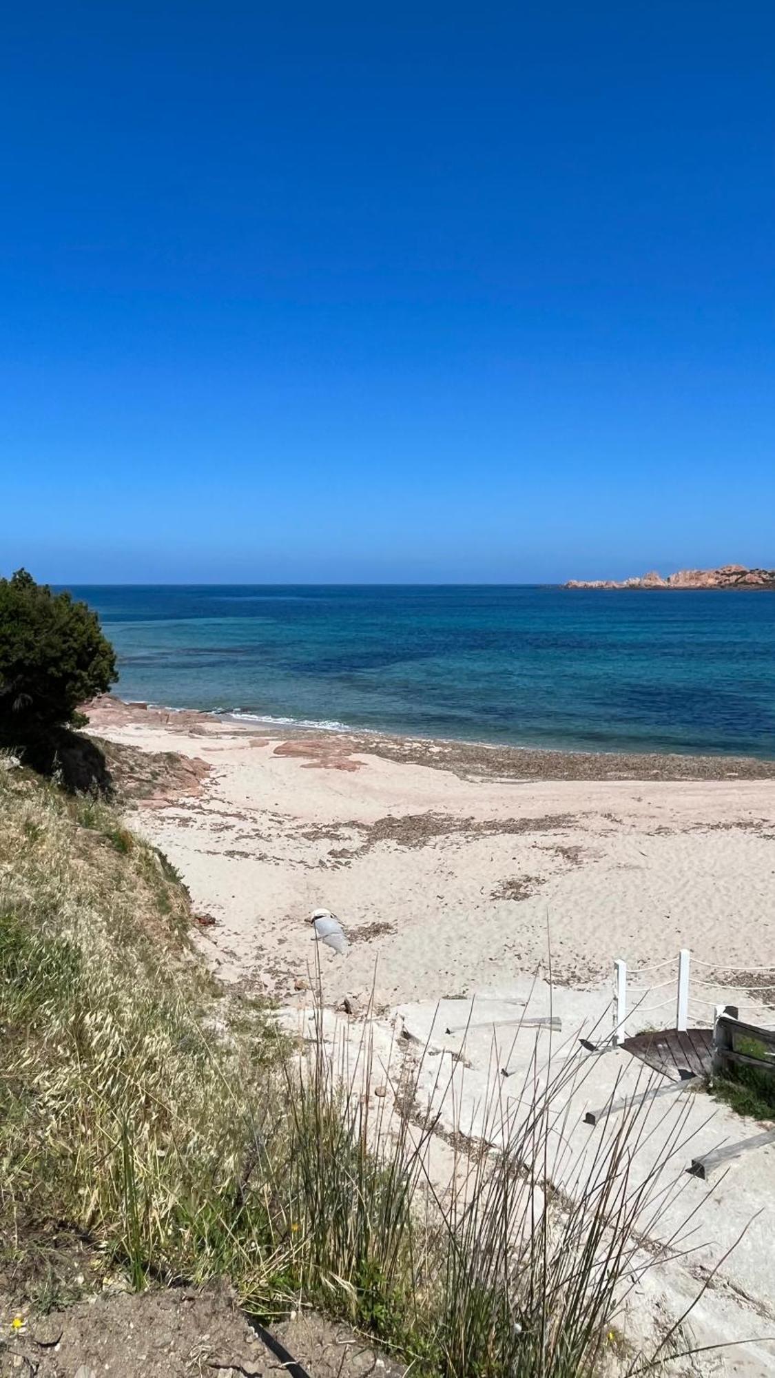 Isola Rossa Appartamenti Paduledda エクステリア 写真