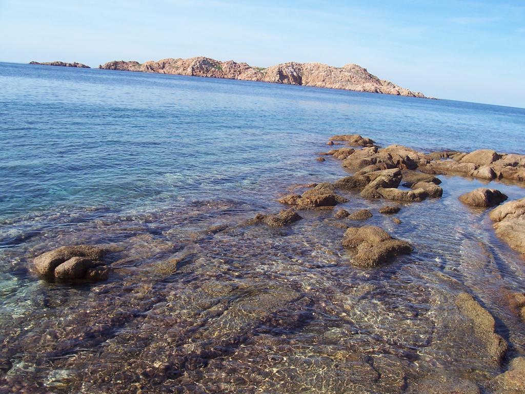 Isola Rossa Appartamenti Paduledda エクステリア 写真